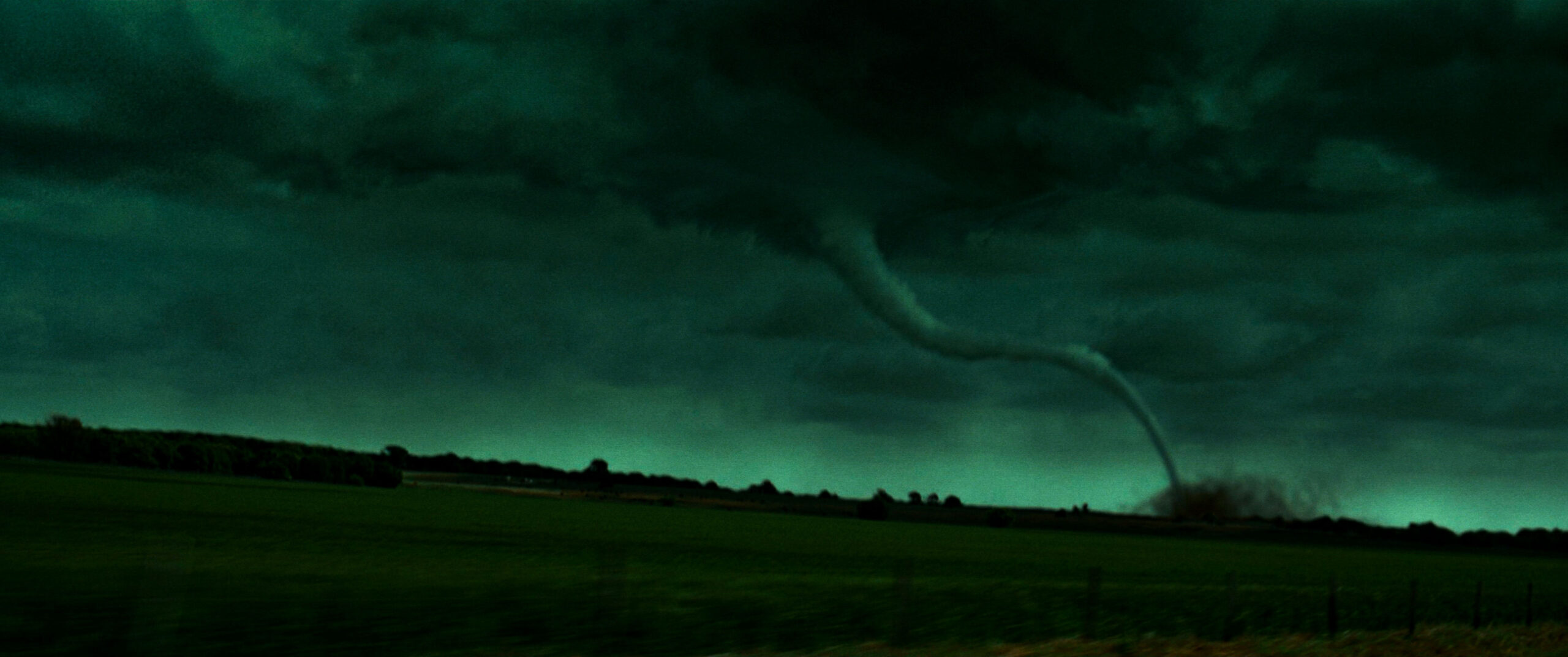 Twister.1996.2160p.UHD.BluRay.REMUX.HDR.HEVC.TrueHD.7.1-W32.mkv_20240813_003043